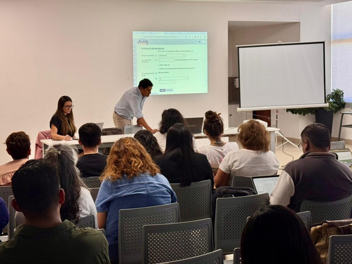 Más de 50 docentes de IES se capacitaron en el uso de la plataforma ...